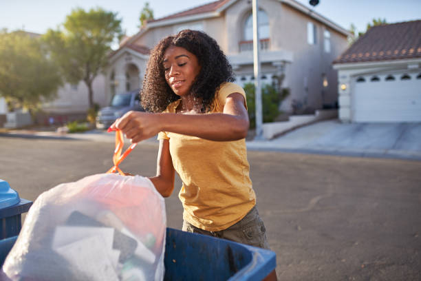 Best Construction Debris Removal  in Sterling, IL
